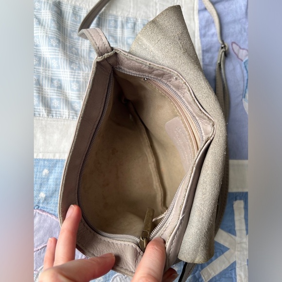 Italian Leather Cream Genuine Leather Minimalist Preppy Lightweight Shoulder Bag - Picture 7 of 11